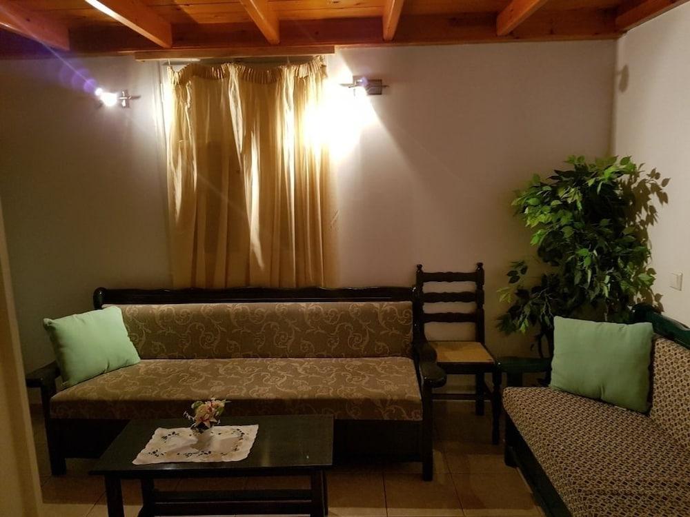 Aparthotel Sky Of Thira Fira  Zewnętrze zdjęcie