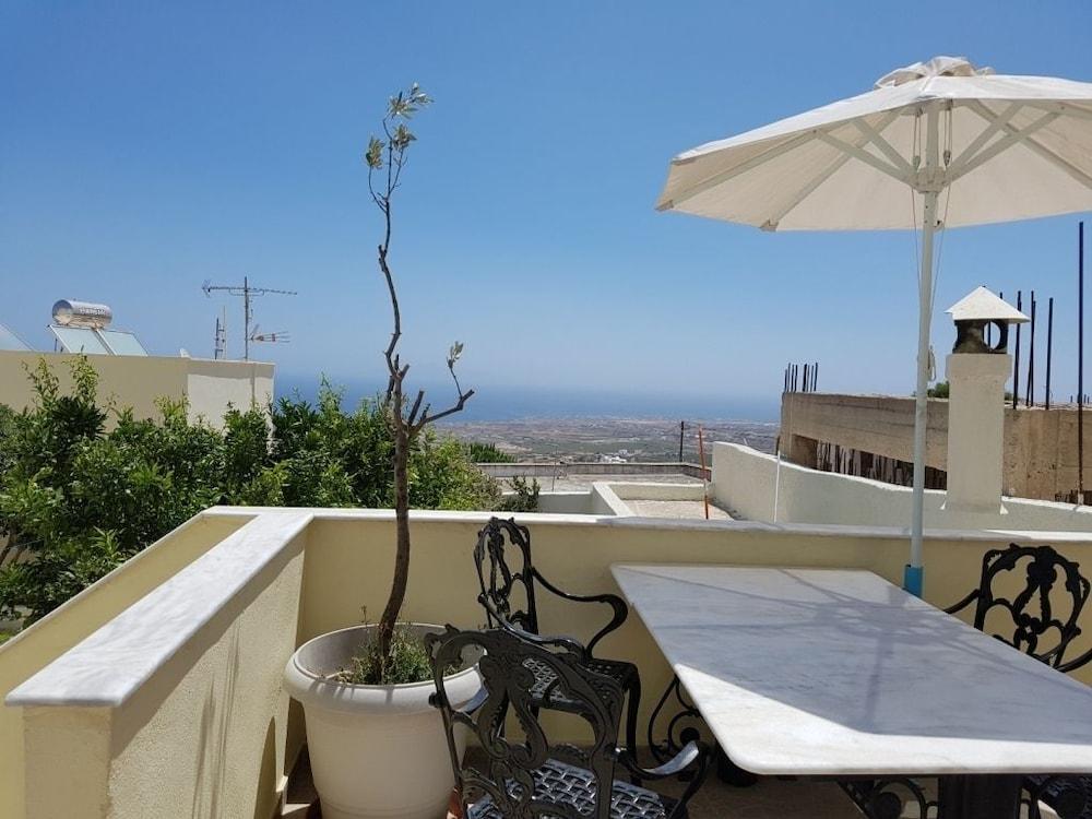 Aparthotel Sky Of Thira Fira  Zewnętrze zdjęcie