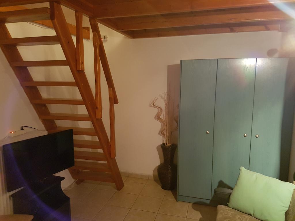 Aparthotel Sky Of Thira Fira  Zewnętrze zdjęcie