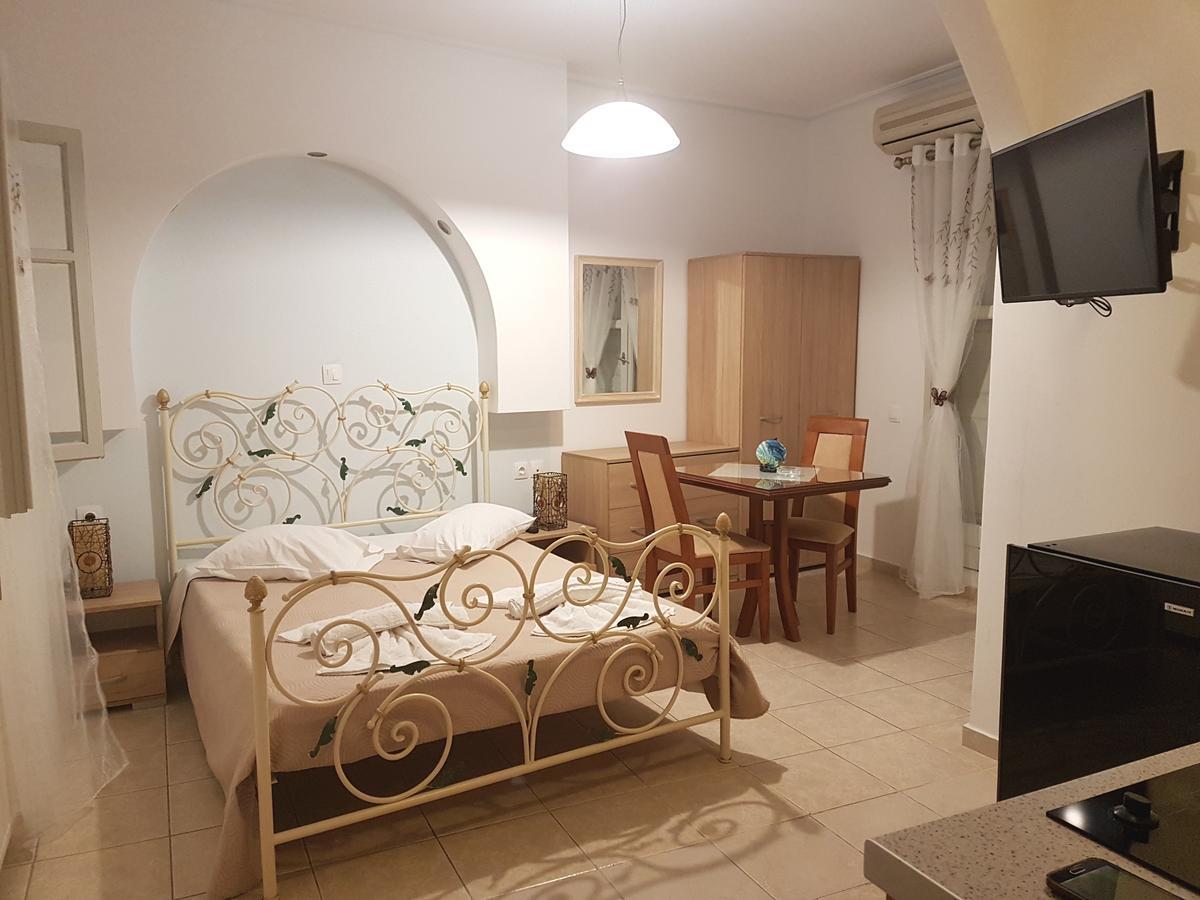 Aparthotel Sky Of Thira Fira  Zewnętrze zdjęcie