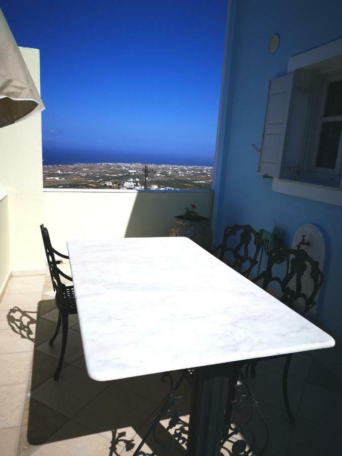 Aparthotel Sky Of Thira Fira  Zewnętrze zdjęcie